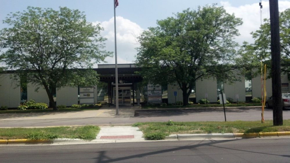 Waseca Office/Industrial - 299 Johnson Ave. - Lease: 299 Johnson Ave SW, Waseca, MN 56093